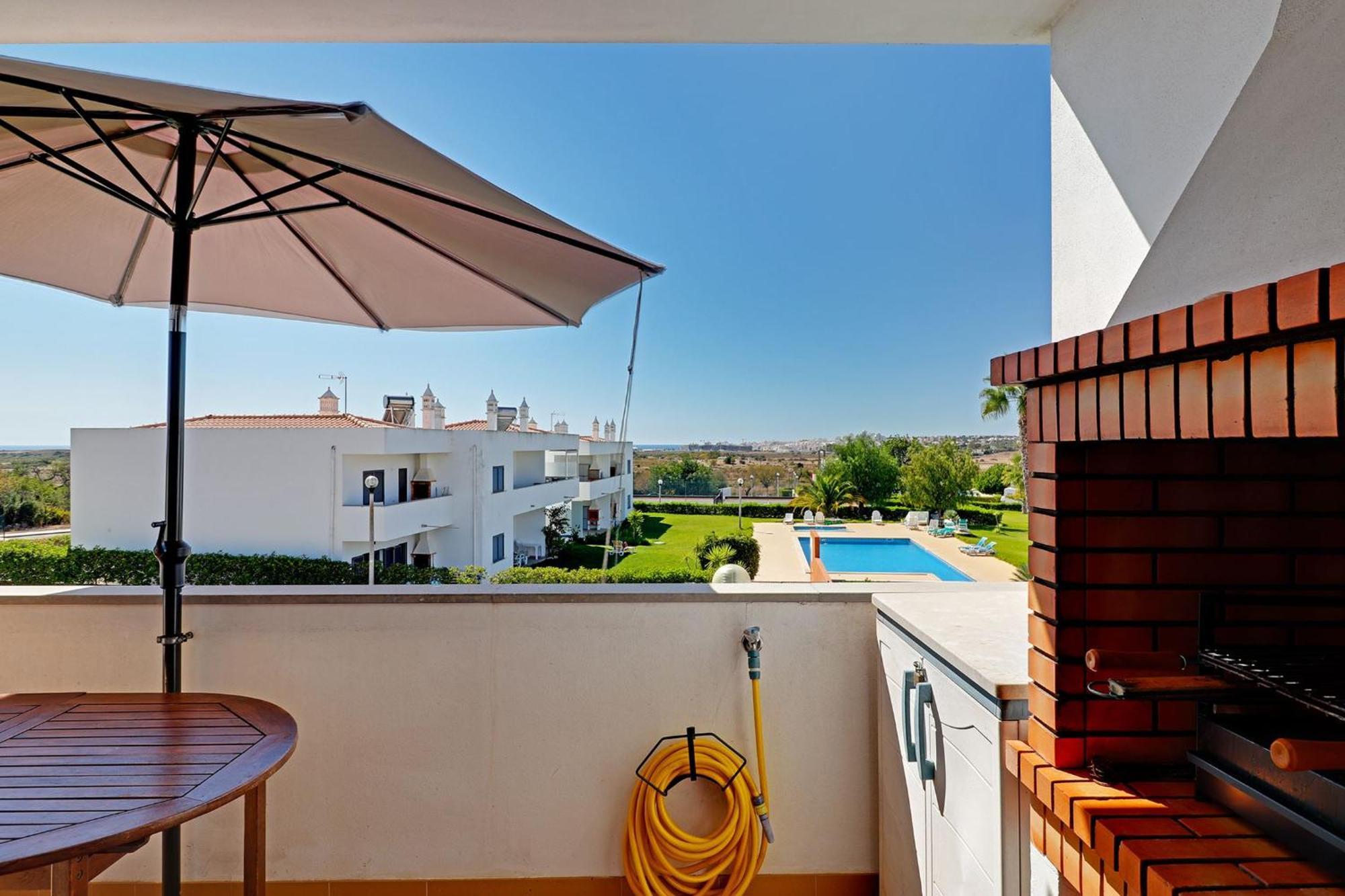 Pera Secret Garden 1 And Pool By Homing Διαμέρισμα Εξωτερικό φωτογραφία